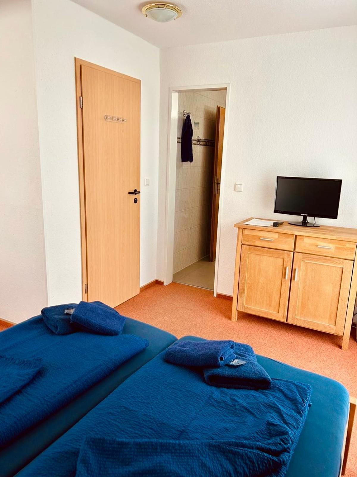 Alter Kornspeicher - Low Budget Zimmer Carolinensiel Extérieur photo